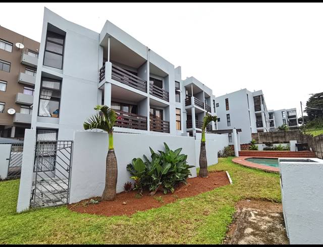 1 BEDROOM FLAT FOR SALE IN BLUFF